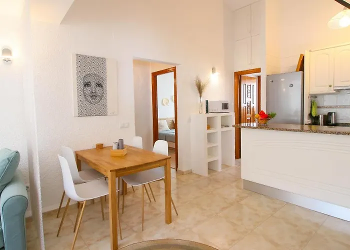 Residencial El Cortijo By Carlosferien * دينايا