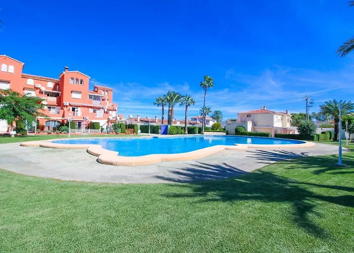 Residencial El Cortijo By Carlosferien * دينايا